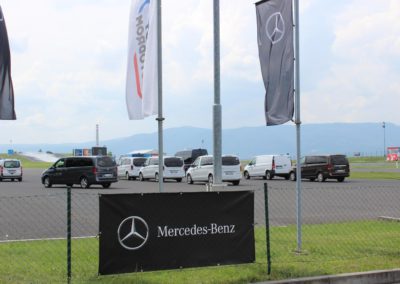 firma-Mercedes-Benz_13